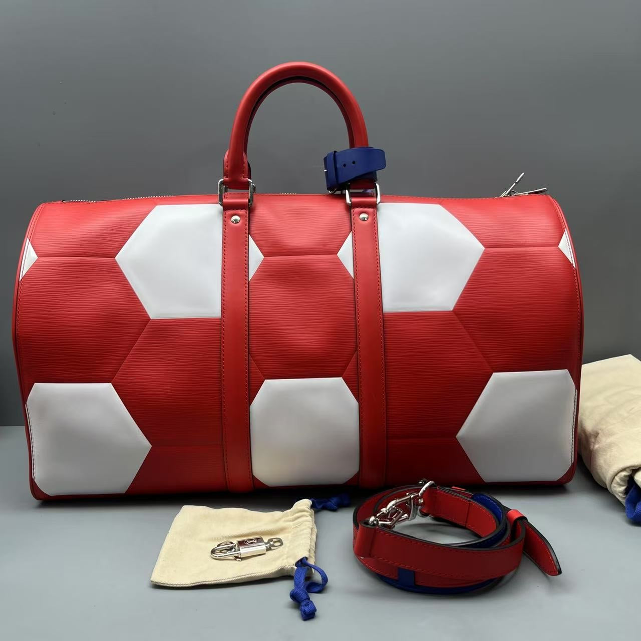 Louis Vuitton - Keepall 50 World Cup Collaboration - Epi leather - Red - (large)