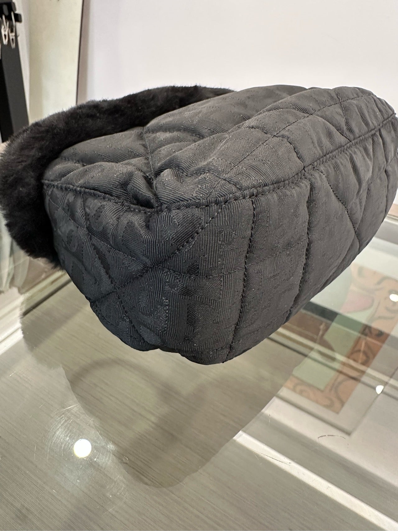 Dior - Vintage Limited Edition Monogram Quilted Top Handle Bag with Fur Trim - Wool blend fabric with fur trim and patent leather handle - Black - (mini)