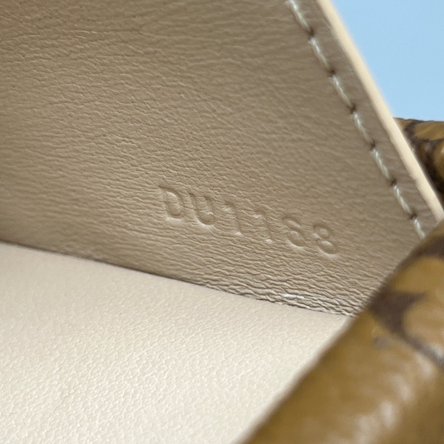 Louis Vuitton - Petite Malle - Monogram coated canvas with leather trim and interior - Brown and Caramel - (Mini)