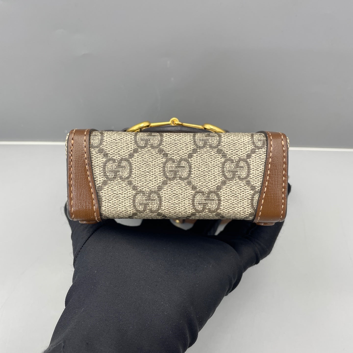 Gucci - Horsebit 1955 Vertical Phone Bag - GG Supreme coated canvas with brown leather trim - Brown - (mini)