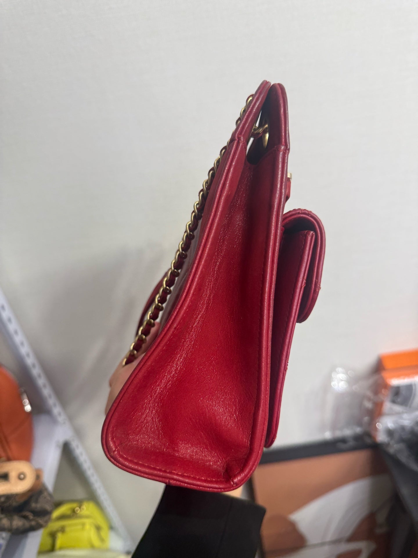 Chanel - Tote Shoulder Bag - Lambskin leather - Red with Gold-Tone Hardware - (Medium)