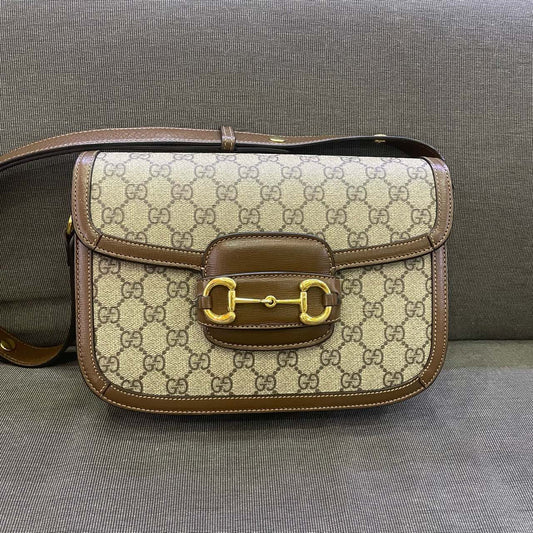 Gucci - 1955 Horsebit Shoulder Bag - GG Supreme canvas with brown leather trim and gold-tone hardware - Brown - (medium)