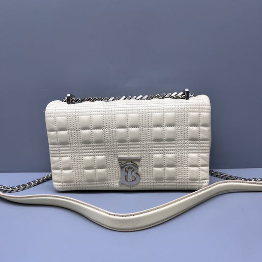Burberry - Lola Chain Bag - Quilted lambskin leather - White - (Small)