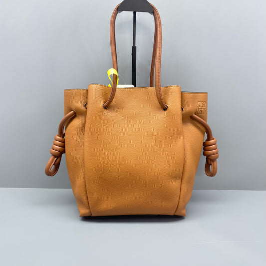 Loewe - Flamenco Drawstring Tote - Grained calfskin leather - Caramel - (medium)
