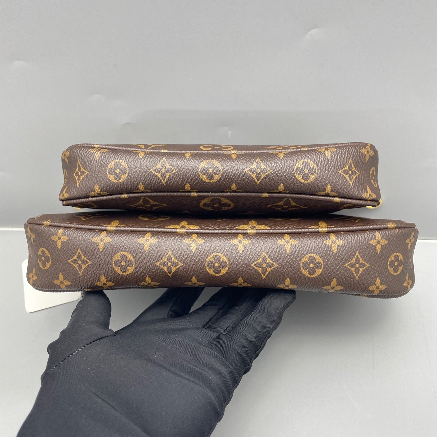 Louis Vuitton - Multi Pochette Accessoires - Monogram coated canvas with leather trim - Brown - (medium)