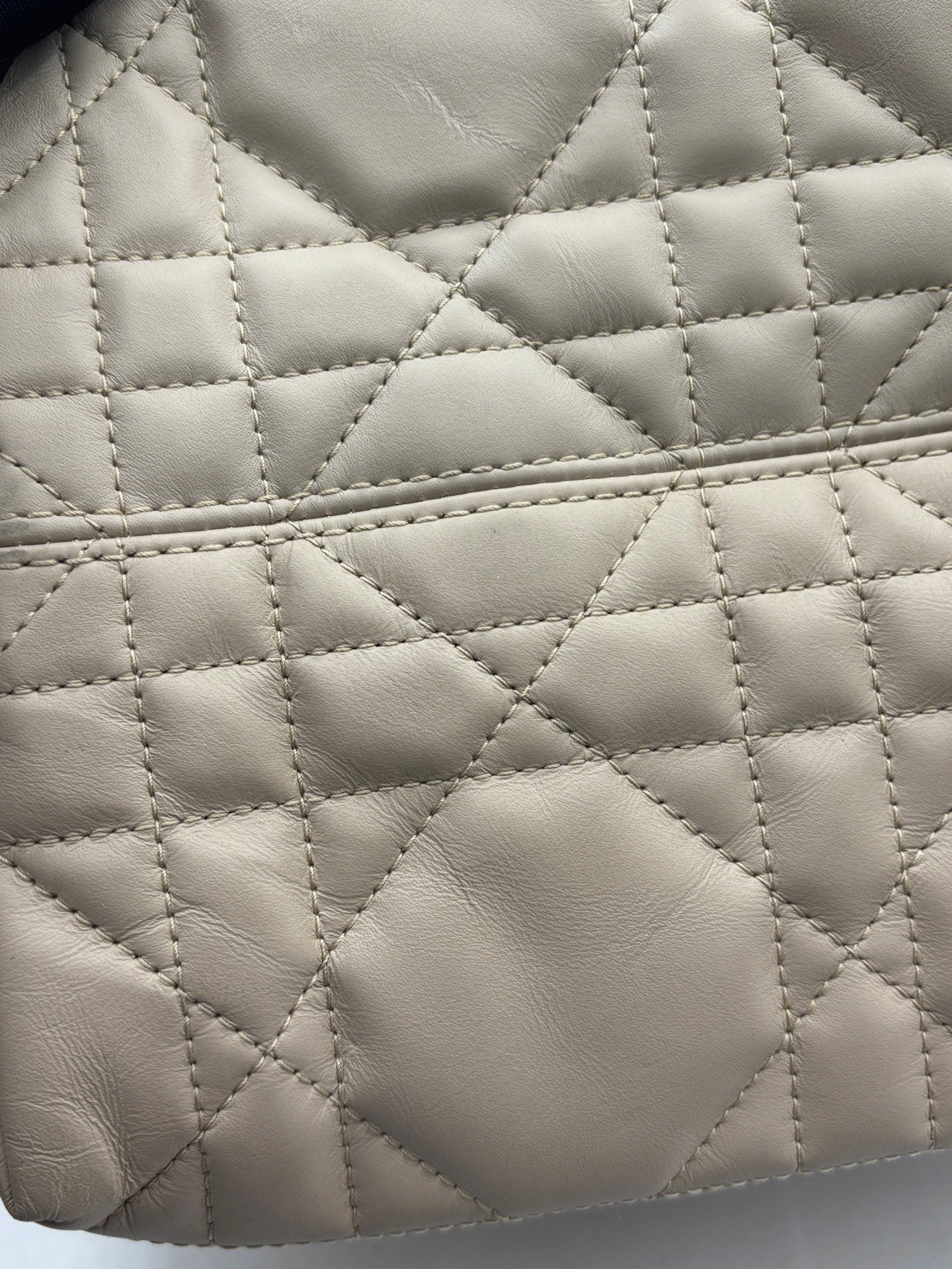 Dior - Toujours - Cowhide leather - Beige - (medium)