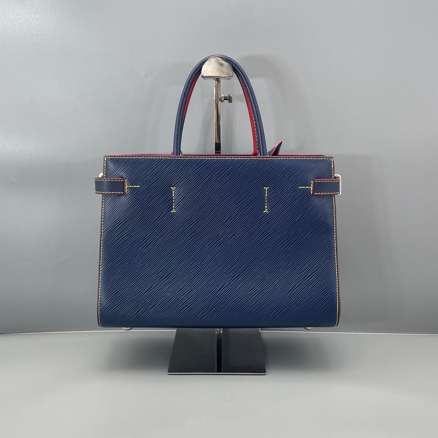 Louis Vuitton - Twist Tote - Epi leather - Blue - (medium)