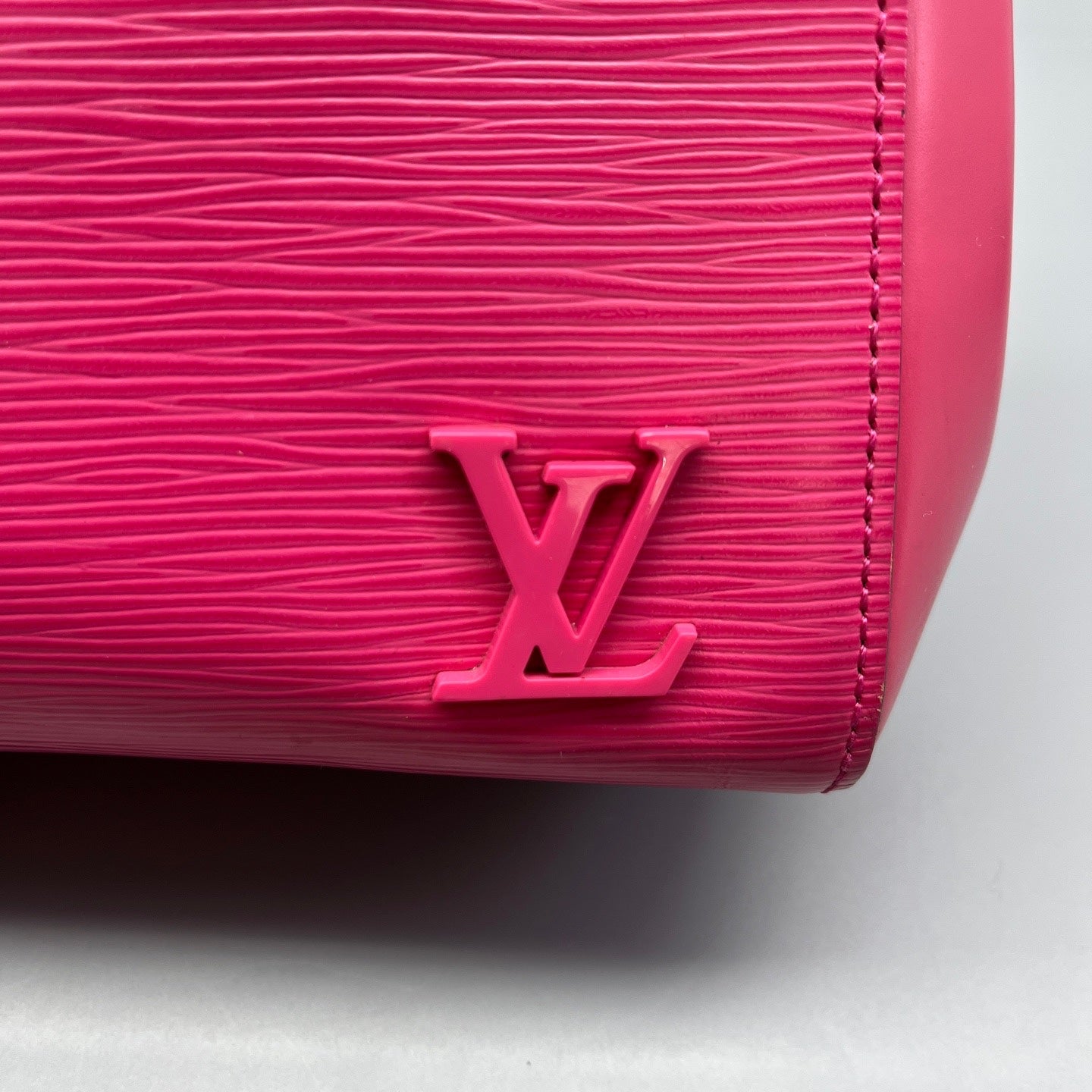 Louis Vuitton - Cluny MM - Epi leather - Pink - (medium)