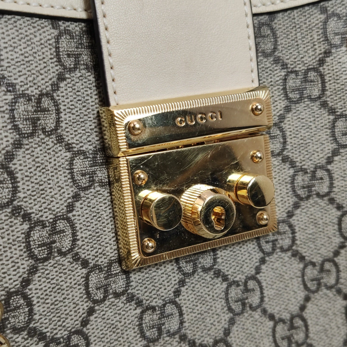 Gucci - Padlock Shoulder Bag 498156 KHNKG 9761 - GG Supreme canvas with leather trim - Beige - (Medium)