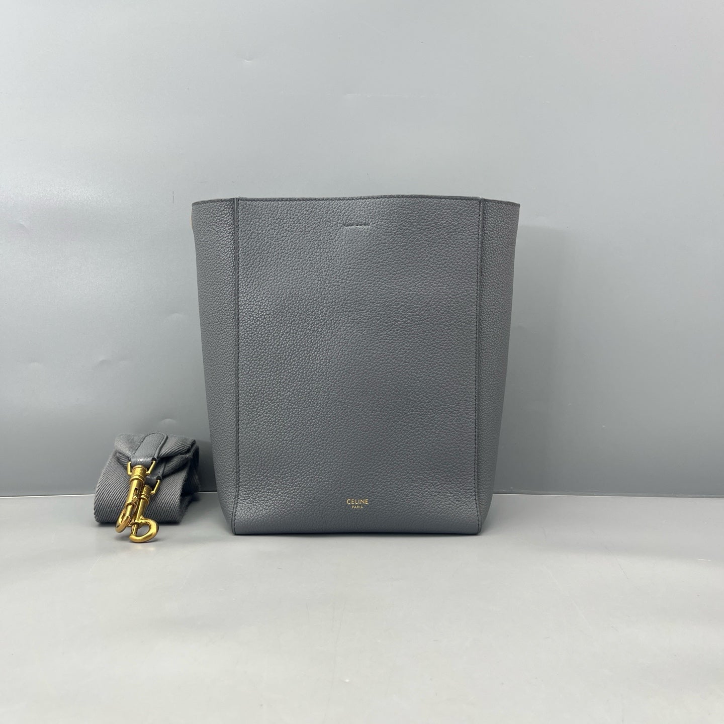 Celine - Small Bucket Bag - Grained leather - Grey - (Small)