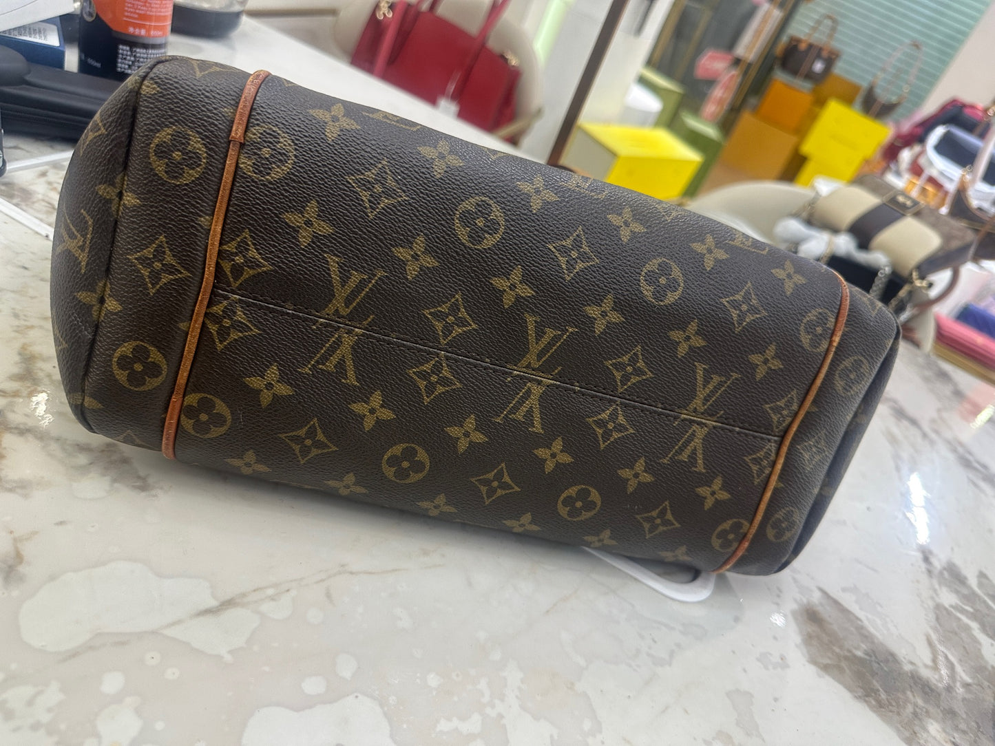 Louis Vuitton - Batignolles Vertical - Monogram canvas with Vachetta leather trim - Brown - (medium)
