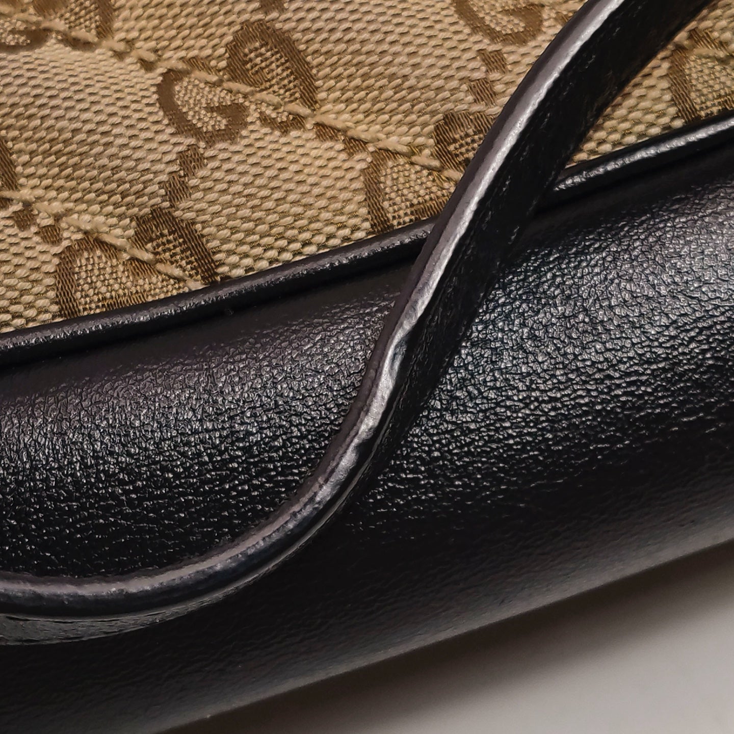 Gucci - Marmont GG Supreme Canvas Chain Shoulder Bag - GG Supreme canvas and leather - Beige, Black, Gold - (small)