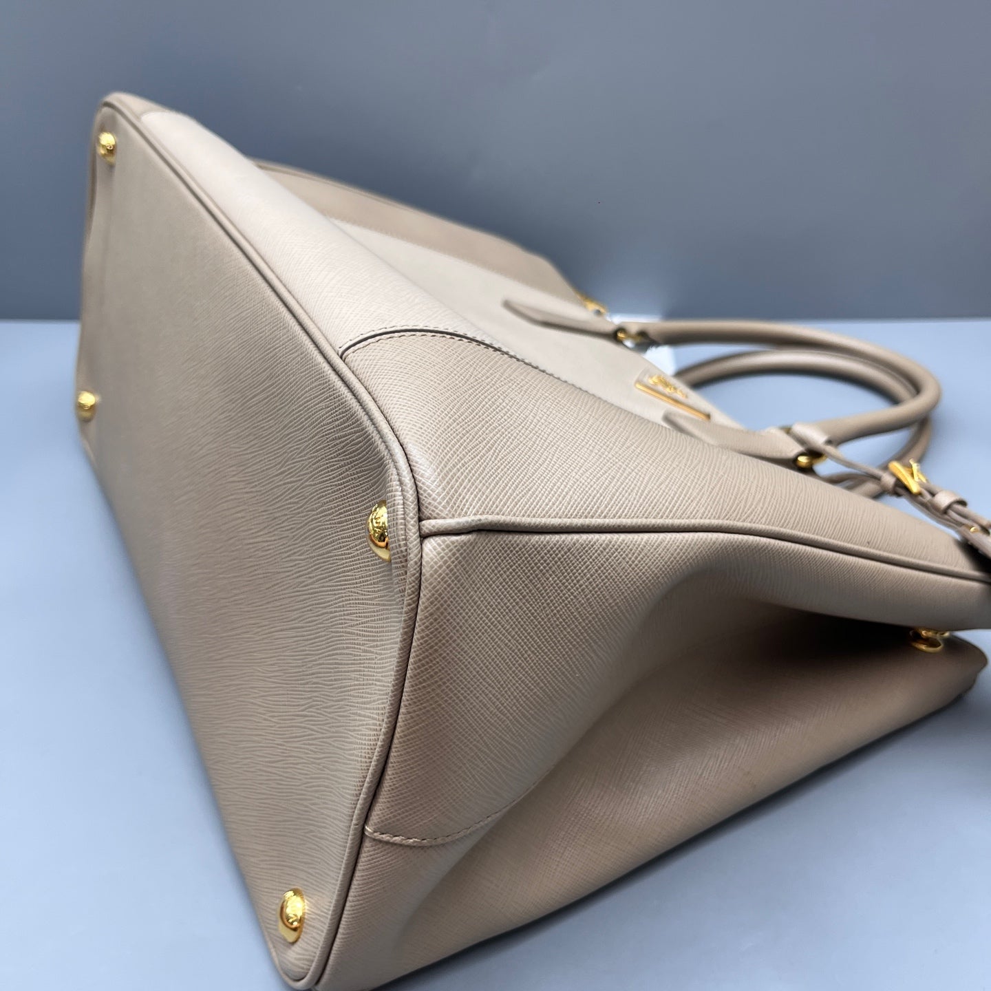 Prada - Galleria Bag (Saffiano Lux Tote) - Saffiano leather - Two-tone Beige (color-blocked) - (Large)