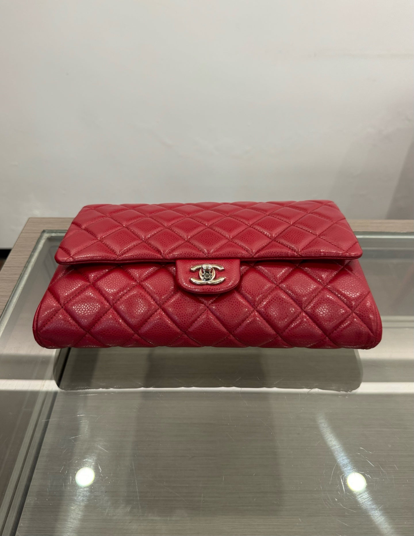 Chanel - Classic Flap Chain Bag - Caviar leather - Red - (Medium)
