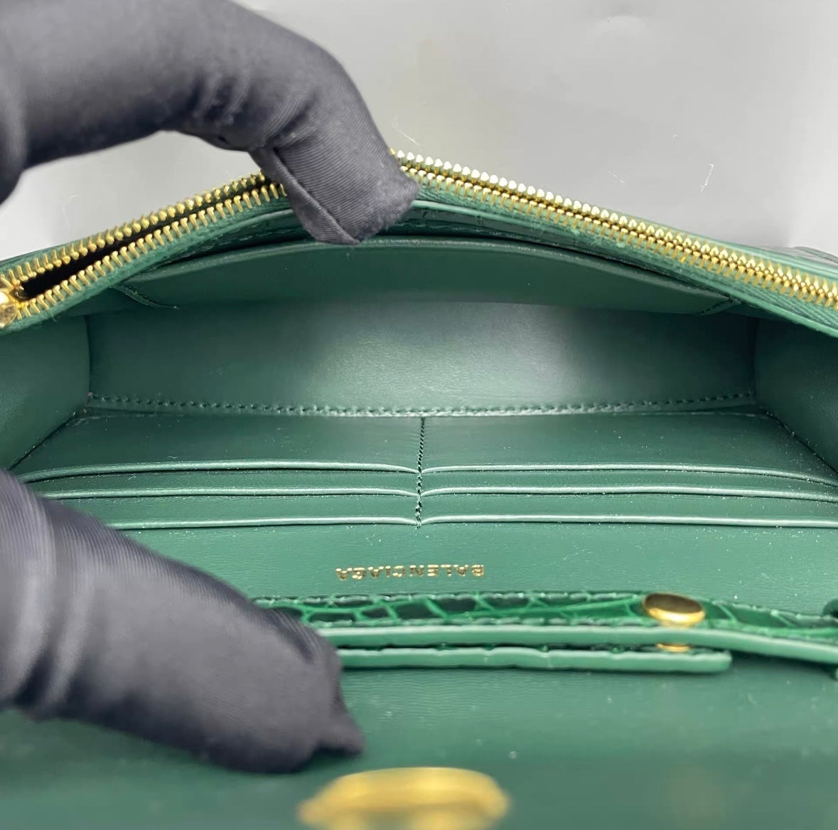 Balenciaga - Hourglass WOC - Leather - Green - (mini)