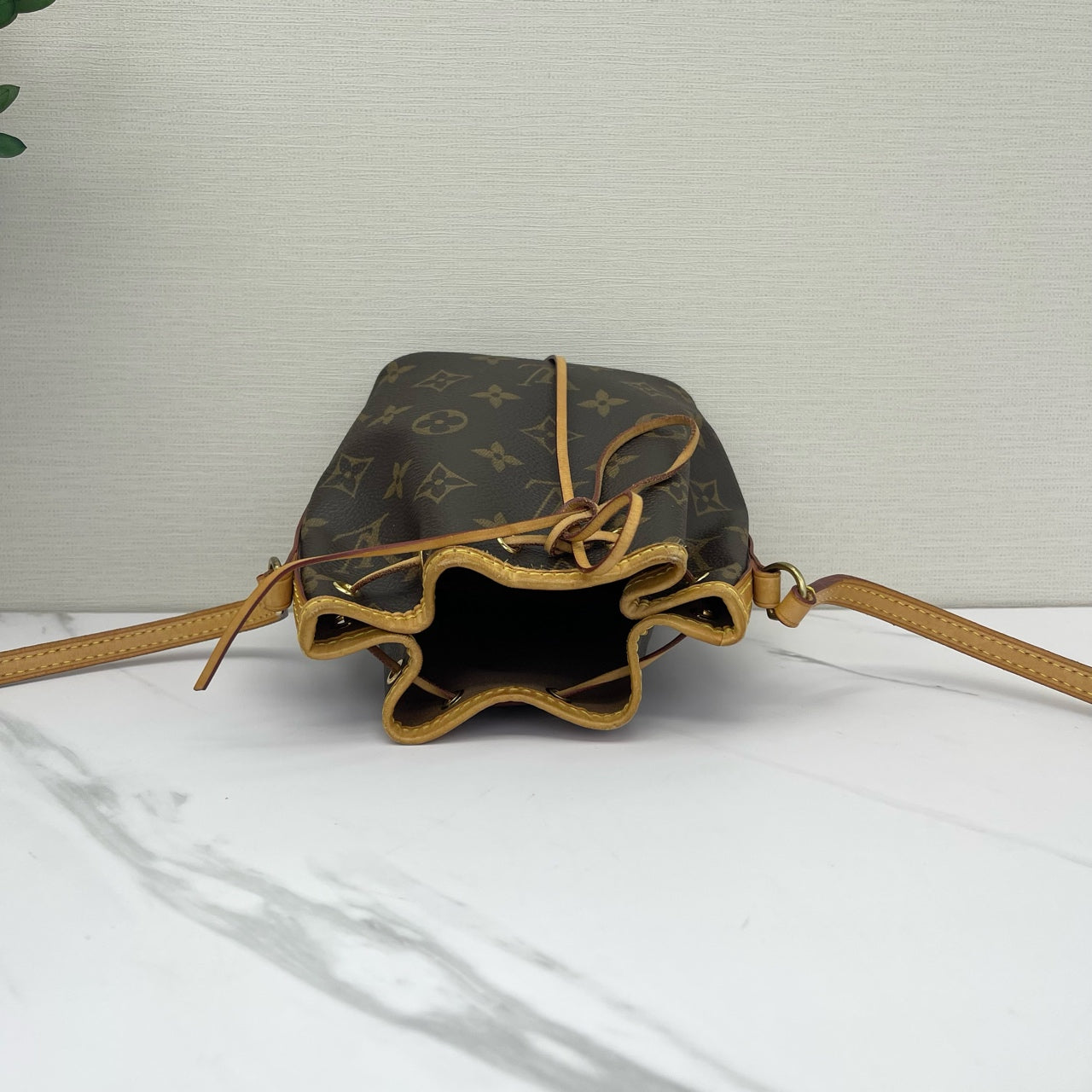 Louis Vuitton - Noe Nano - Monogram coated canvas with natural cowhide leather trim - Brown - (mini)