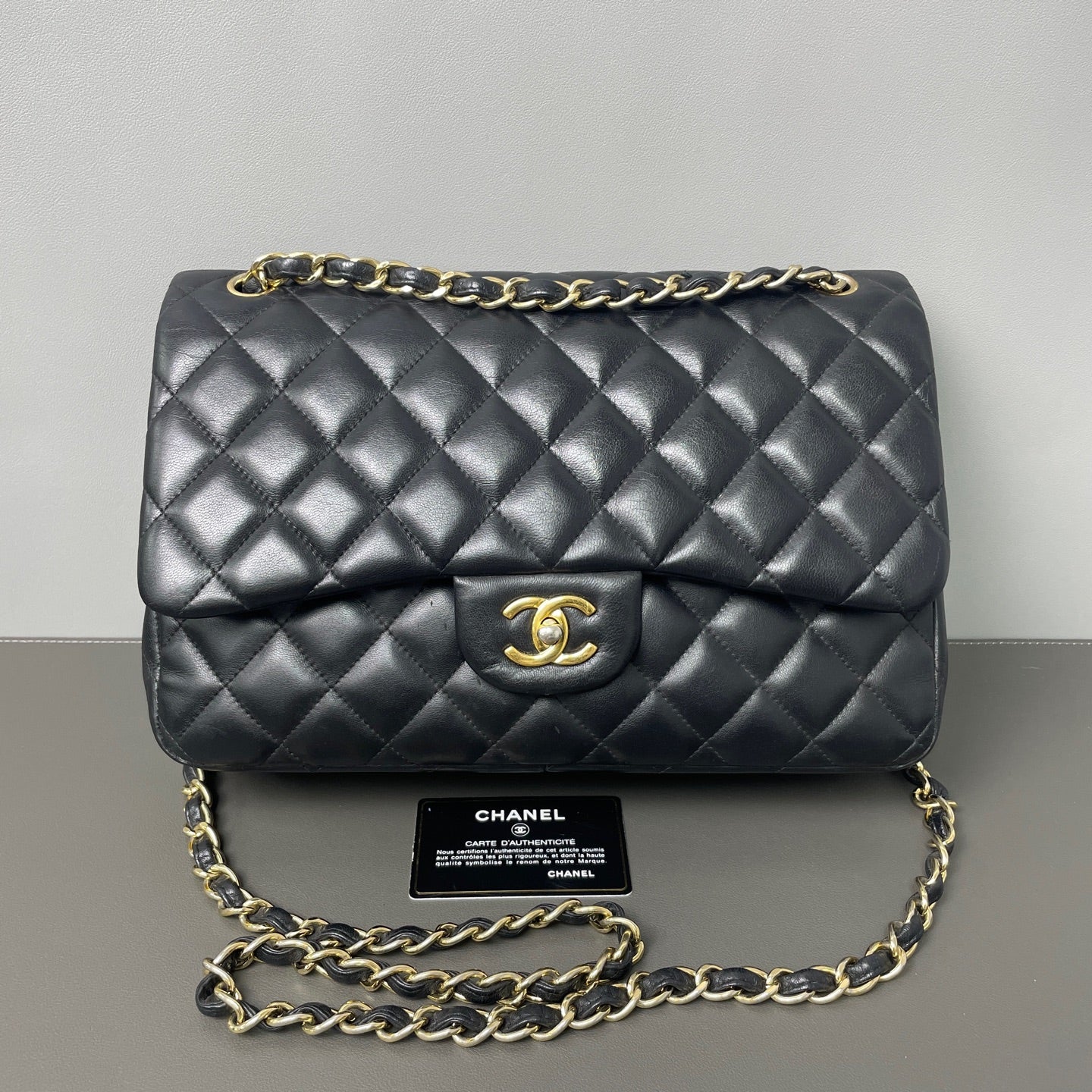 Chanel - Classic Flap Jumbo - Caviar leather - Black - (Large)