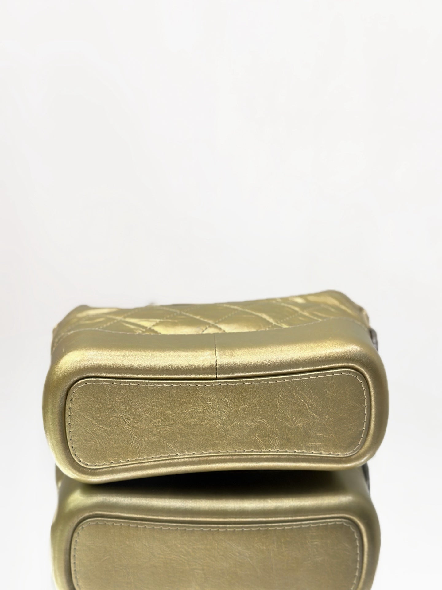 Chanel - Gabrielle Hobo Bag Small - Aged calfskin leather - Gold - (small)