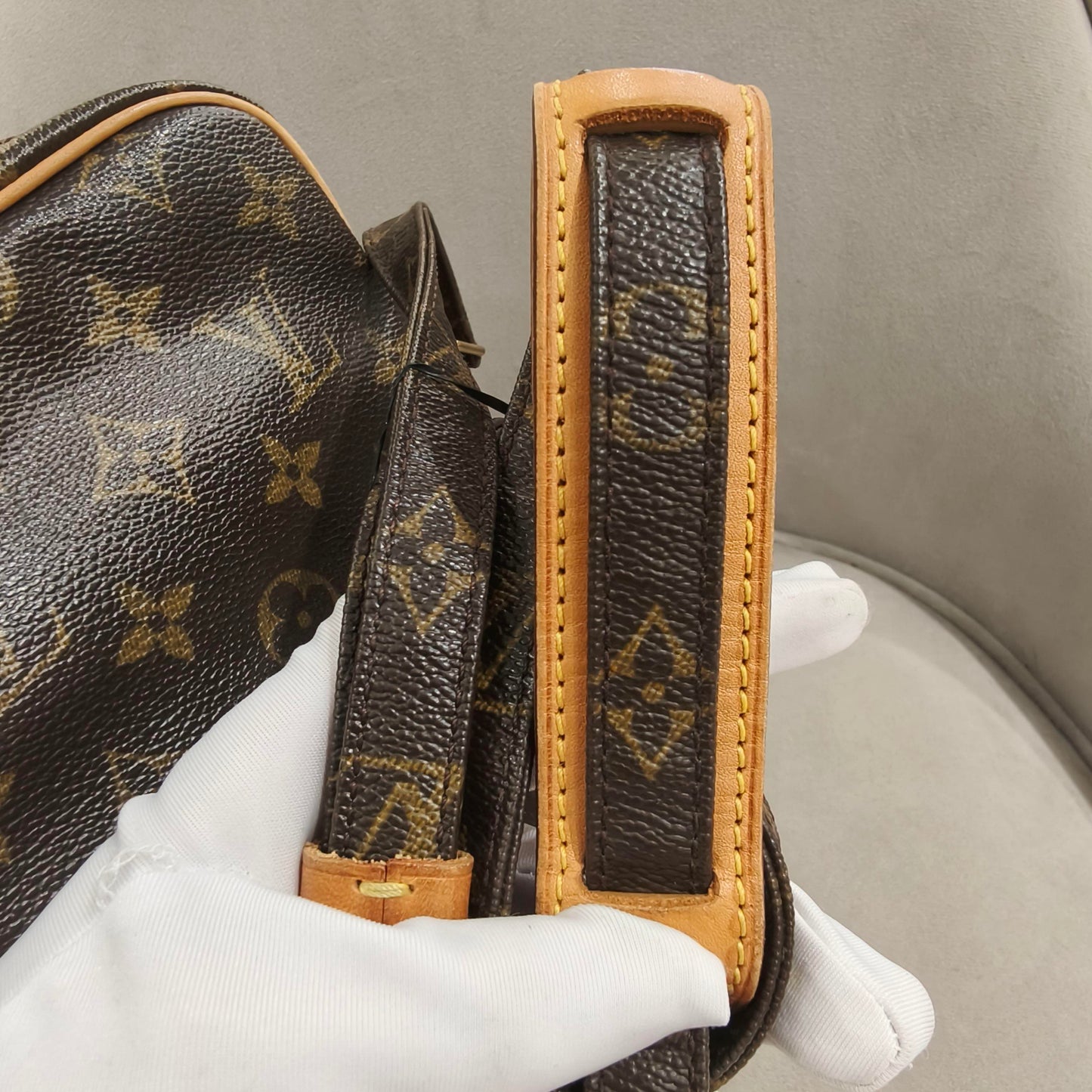 Louis Vuitton - Monogram Double-Layer Camera Bag - Monogram Canvas with Vachetta Leather Trim - Brown - (small)