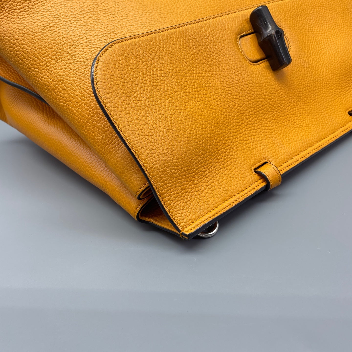 Gucci - Bamboo Top Handle Handbag - Grained leather - Yellow - (medium)