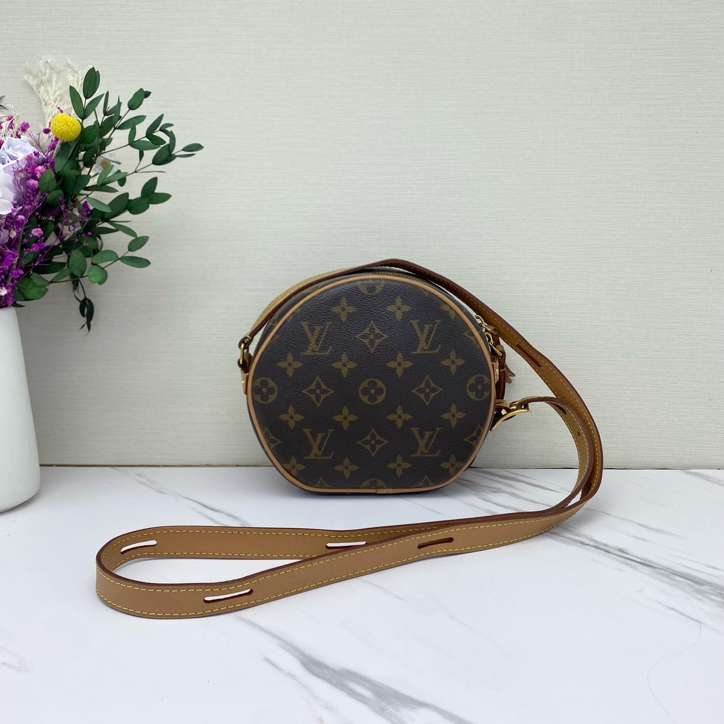 Louis Vuitton - Boite Chapeau Souple PM - Monogram coated canvas and Vachetta leather - Brown - (Small)