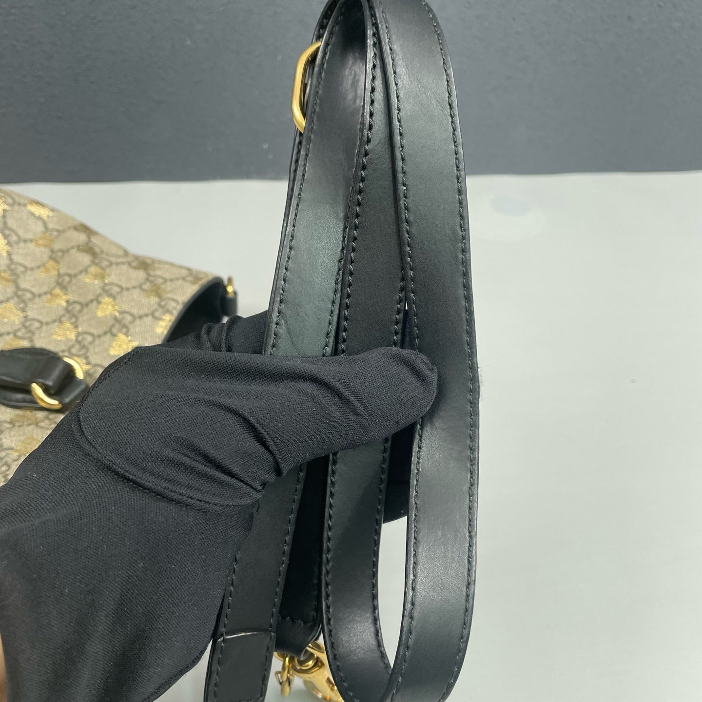 Gucci - GG Supreme Bee Tote - GG Supreme canvas with leather trim - Beige - (Medium)