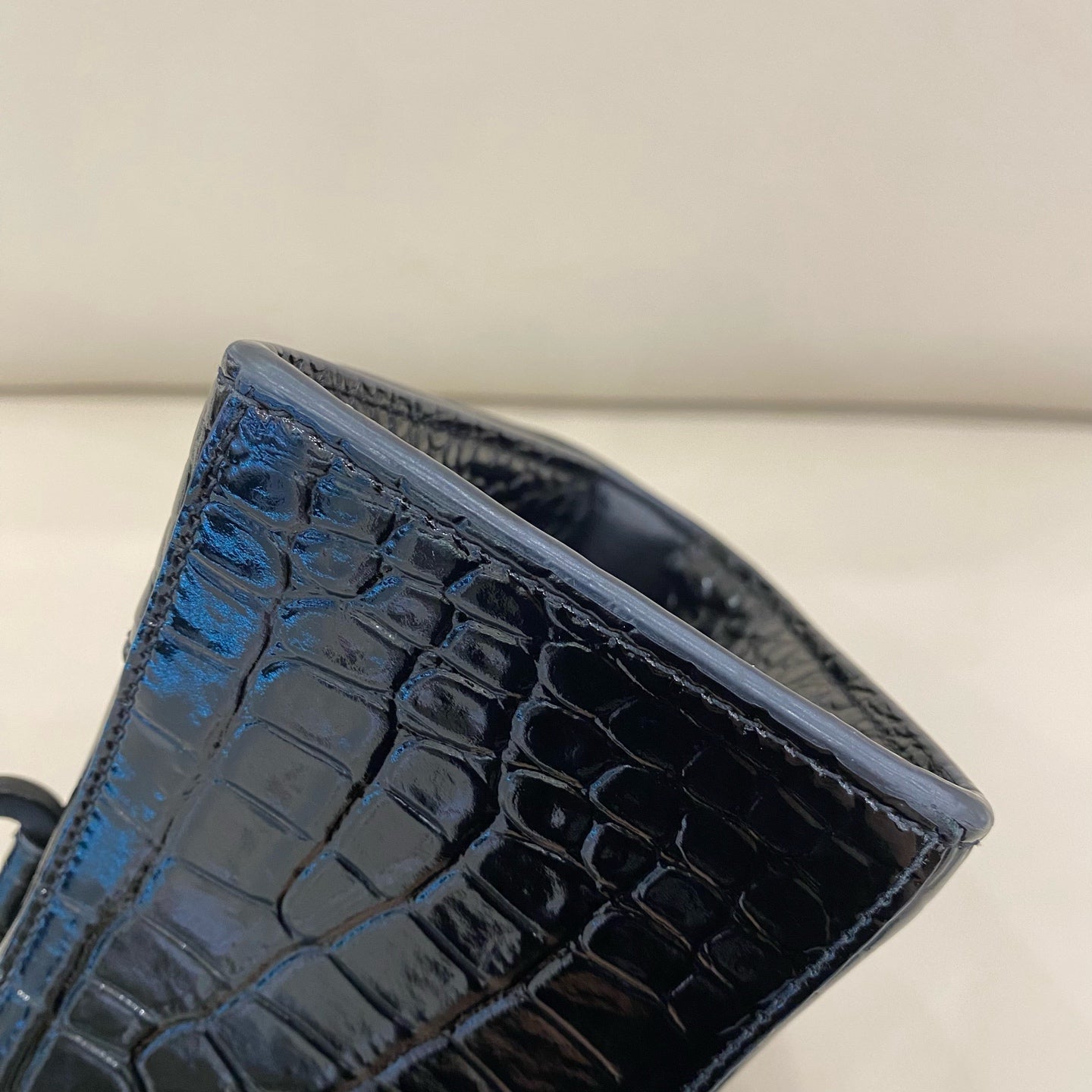 Balenciaga - Hourglass Bag - Crocodile embossed patent leather - Black - (small)
