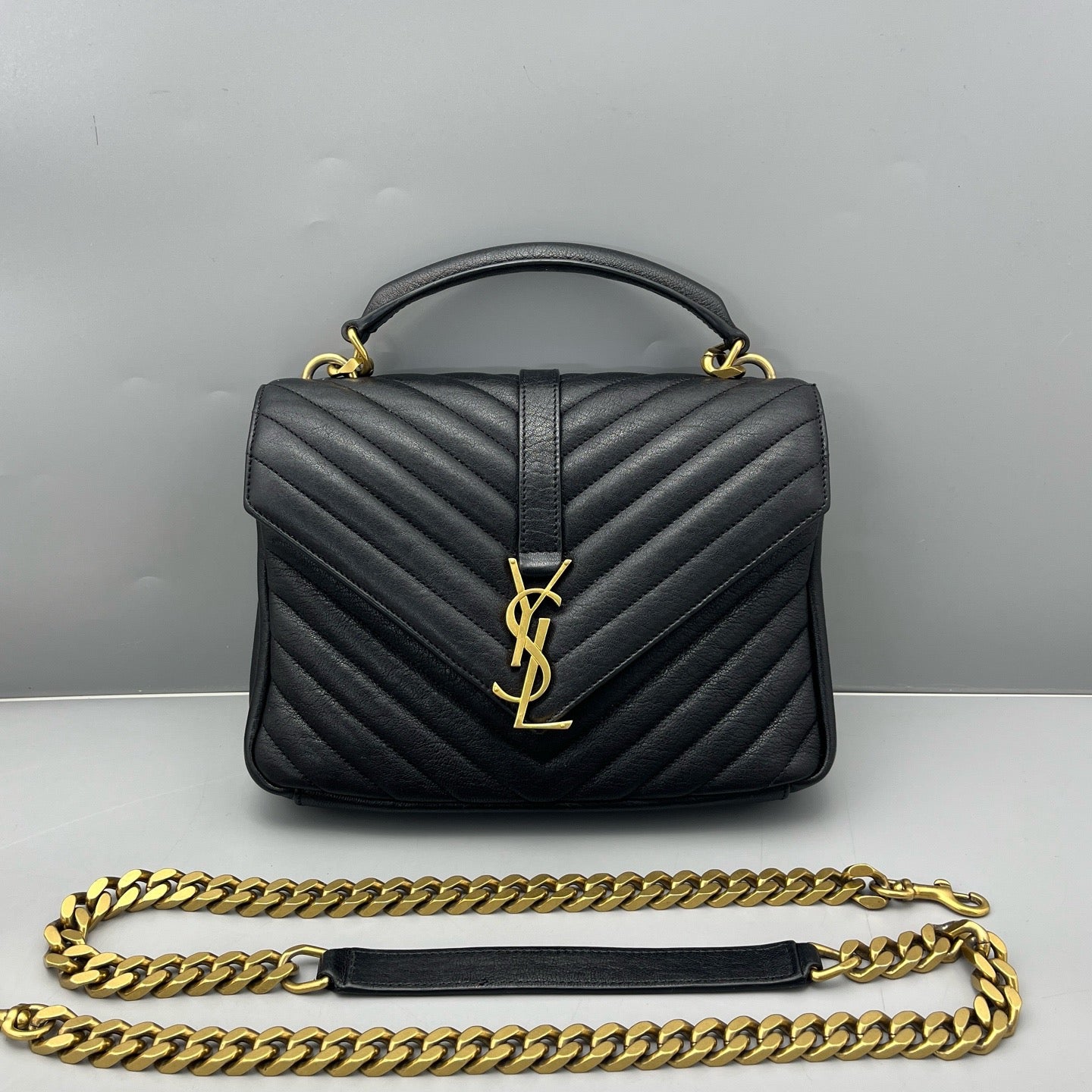 Saint Laurent - Collège Monogram Messenger Bag - Calfskin leather - Black - (medium)
