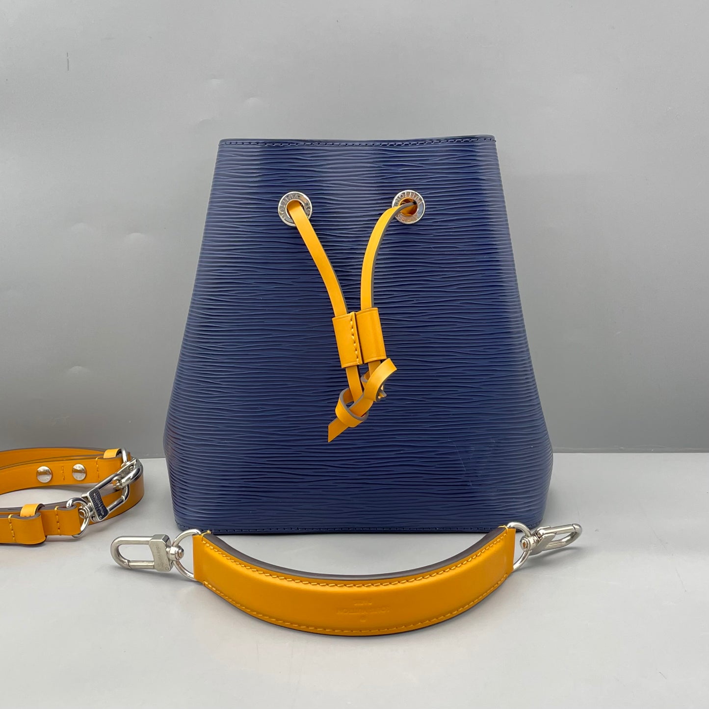 Louis Vuitton - NeoNoe BB - Epi leather - Blue - (Mini)