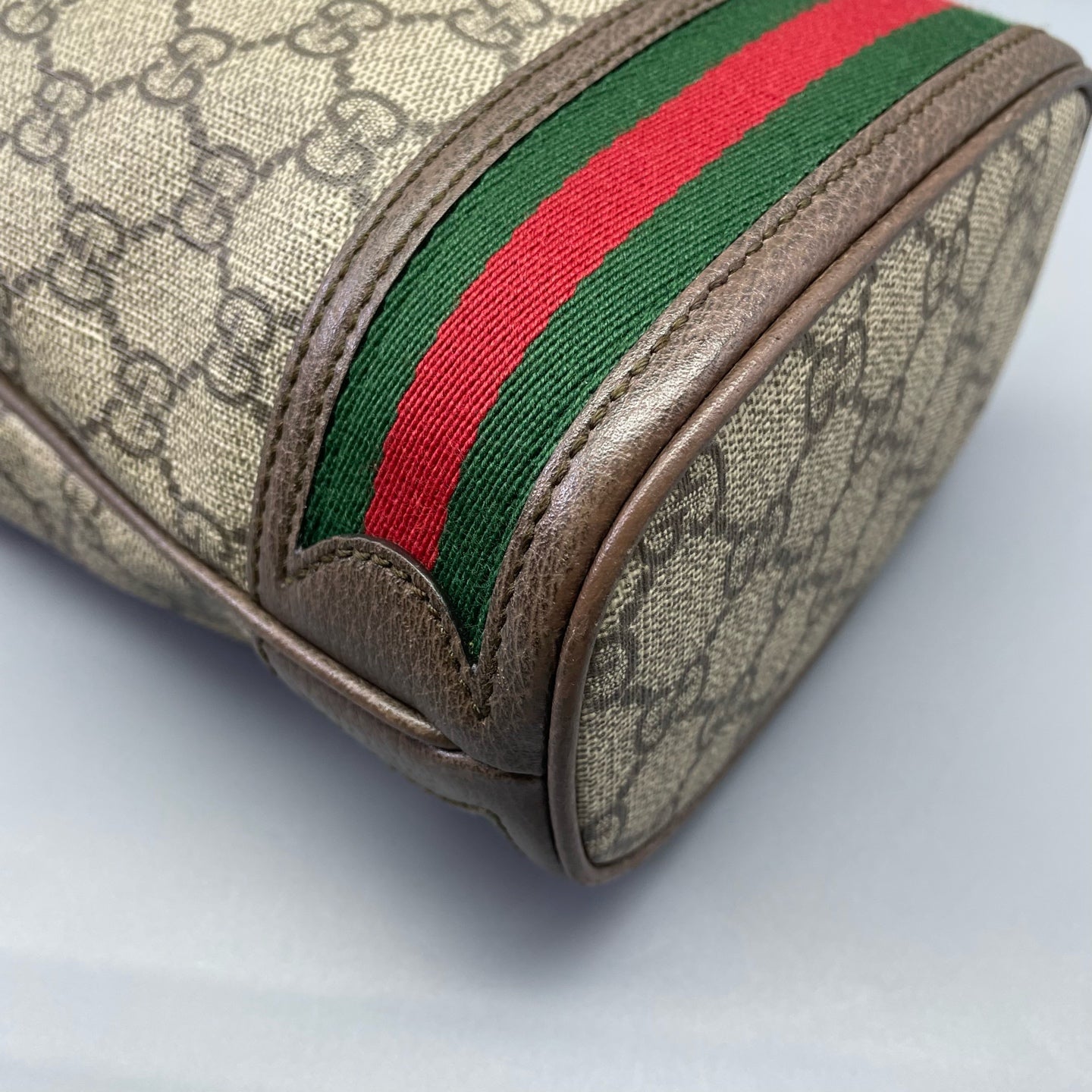 Gucci - Ophidia GG Supreme Mini Bucket Bag - GG Supreme canvas with leather trim - Brown - (mini)