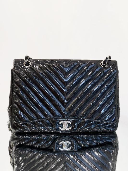 Chanel - Classic Flap Jumbo Maxi - Patent leather - Black - (Large)