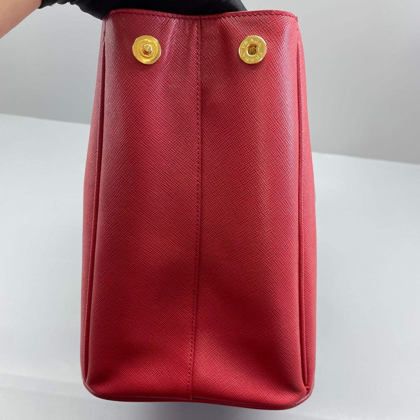 Prada - Saffiano Lux Tote - Saffiano leather - Red - (Large)