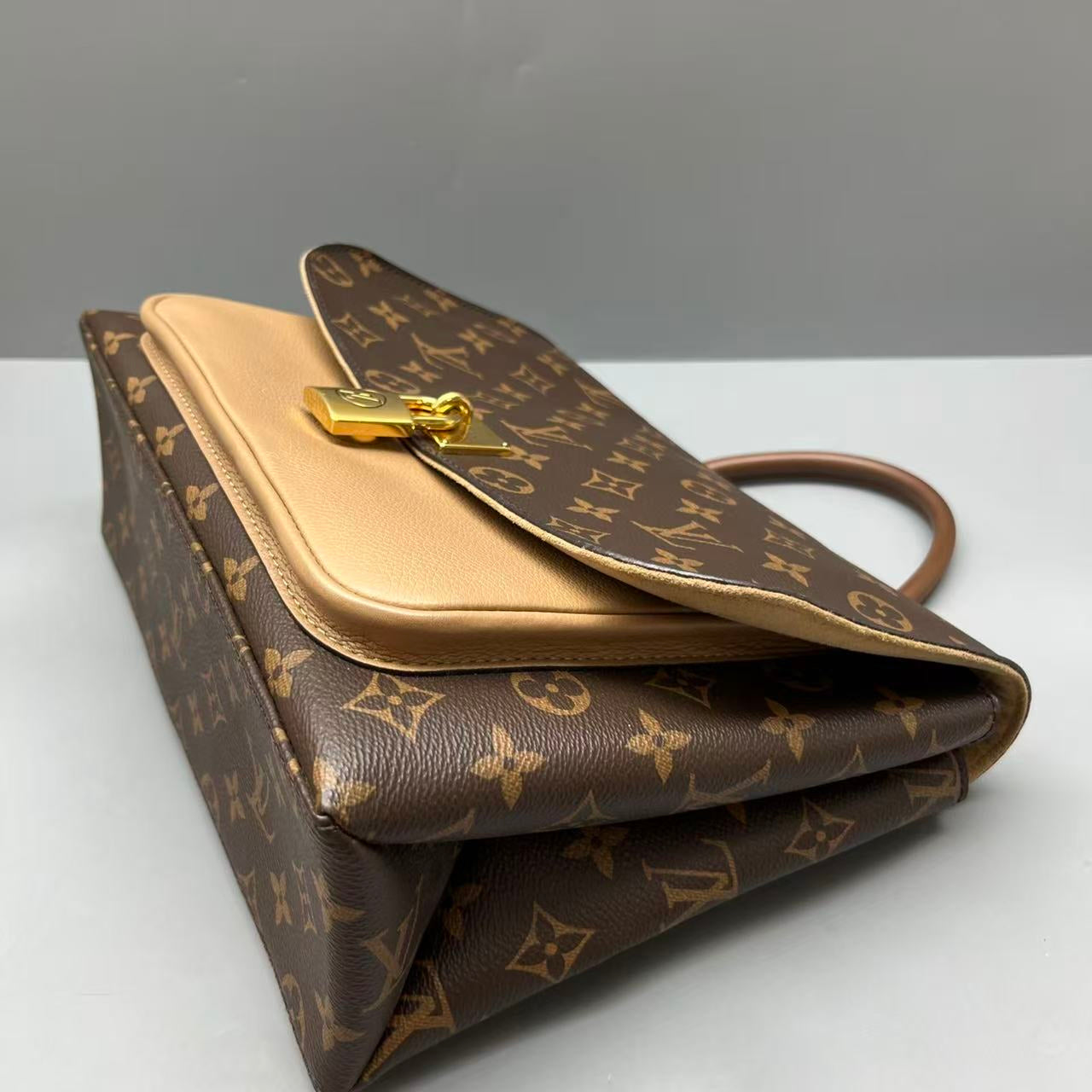 Louis Vuitton - Marignan - Monogram coated canvas and cowhide leather - Brown and Tan - (medium)
