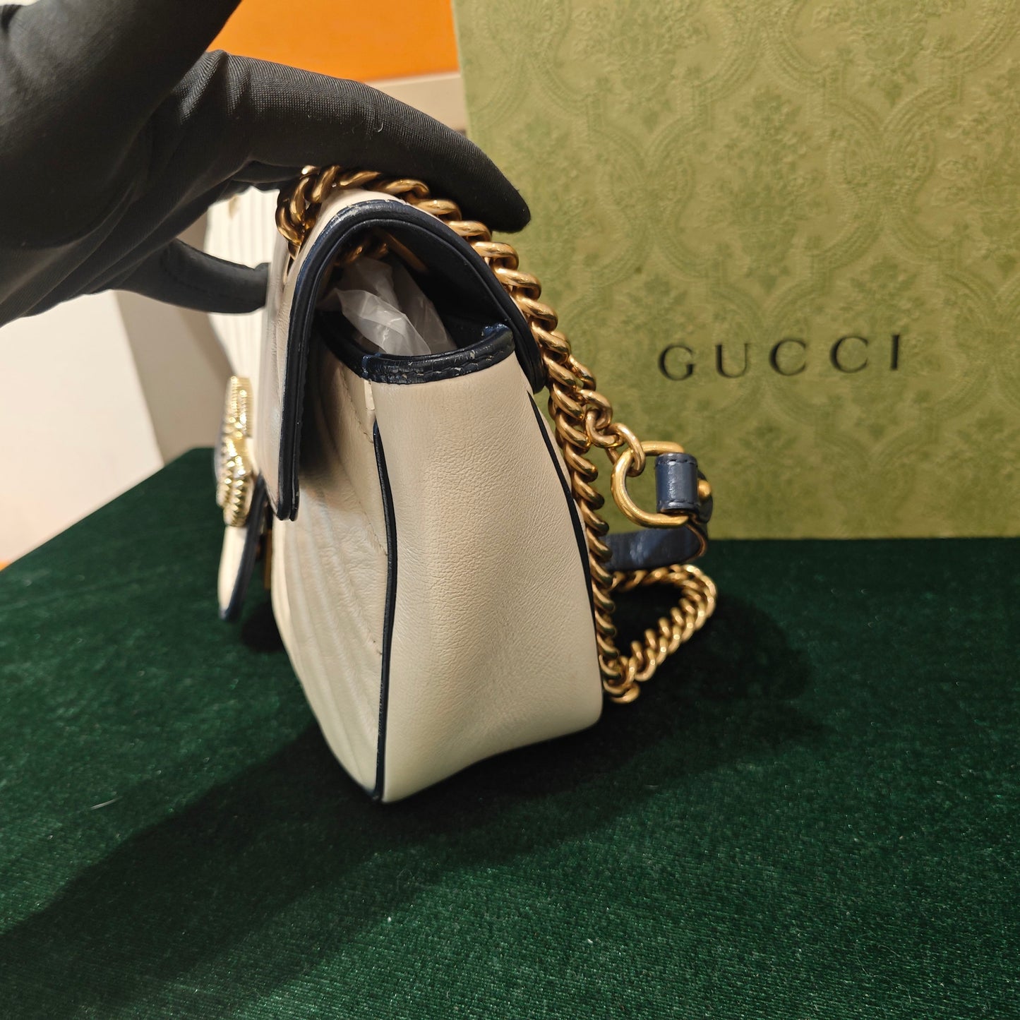Gucci - GG Marmont 26 Limited Edition - Leather - Beige with Navy Blue accents - (Medium)