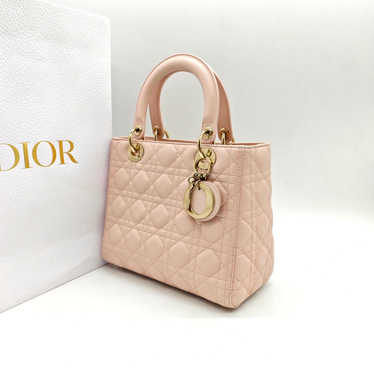 Dior - Lady Dior Bag - Lambskin leather - Pink with Gold-Tone Hardware - (Medium)