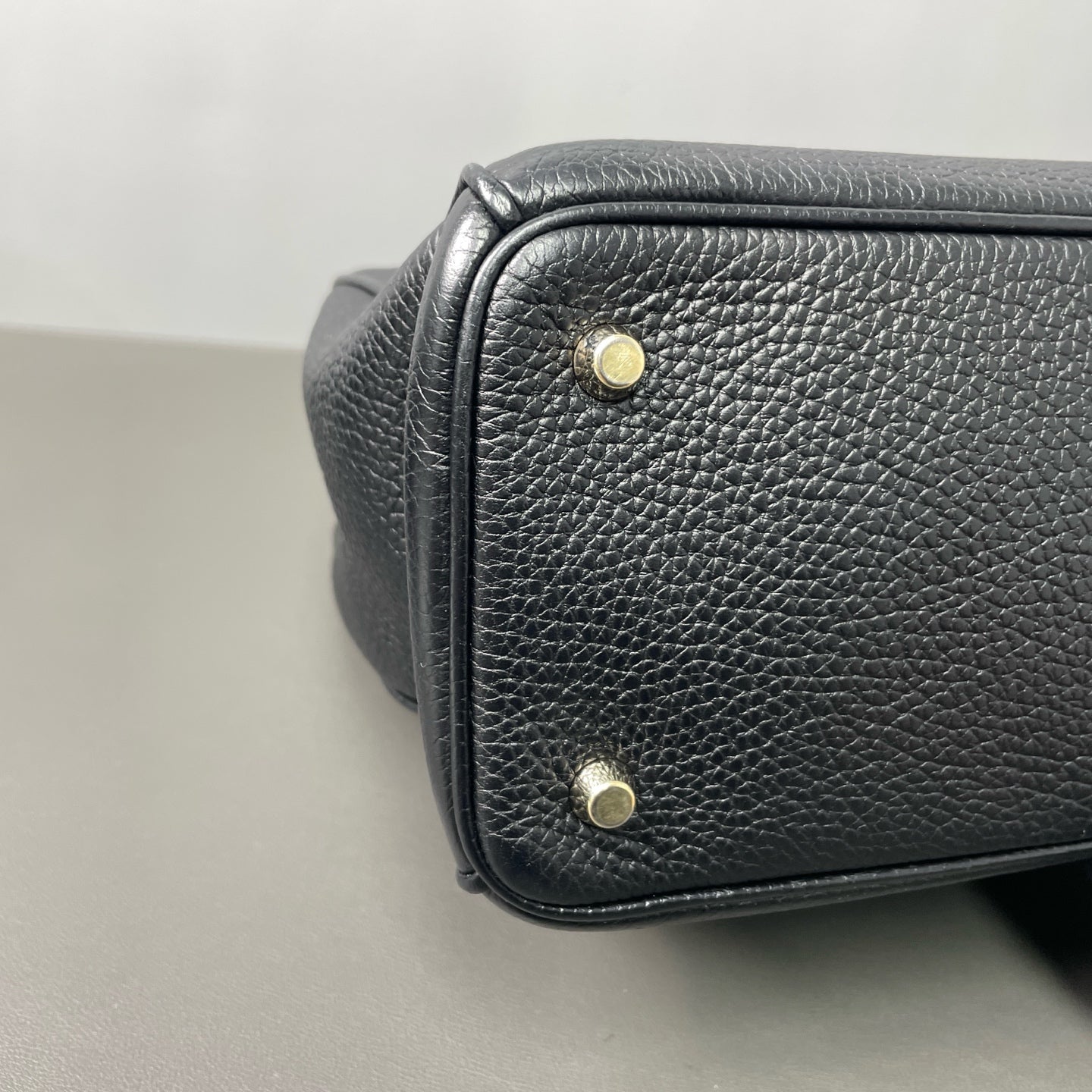 Dior - Classic Tote Handbag - Grained leather - Black - (medium)