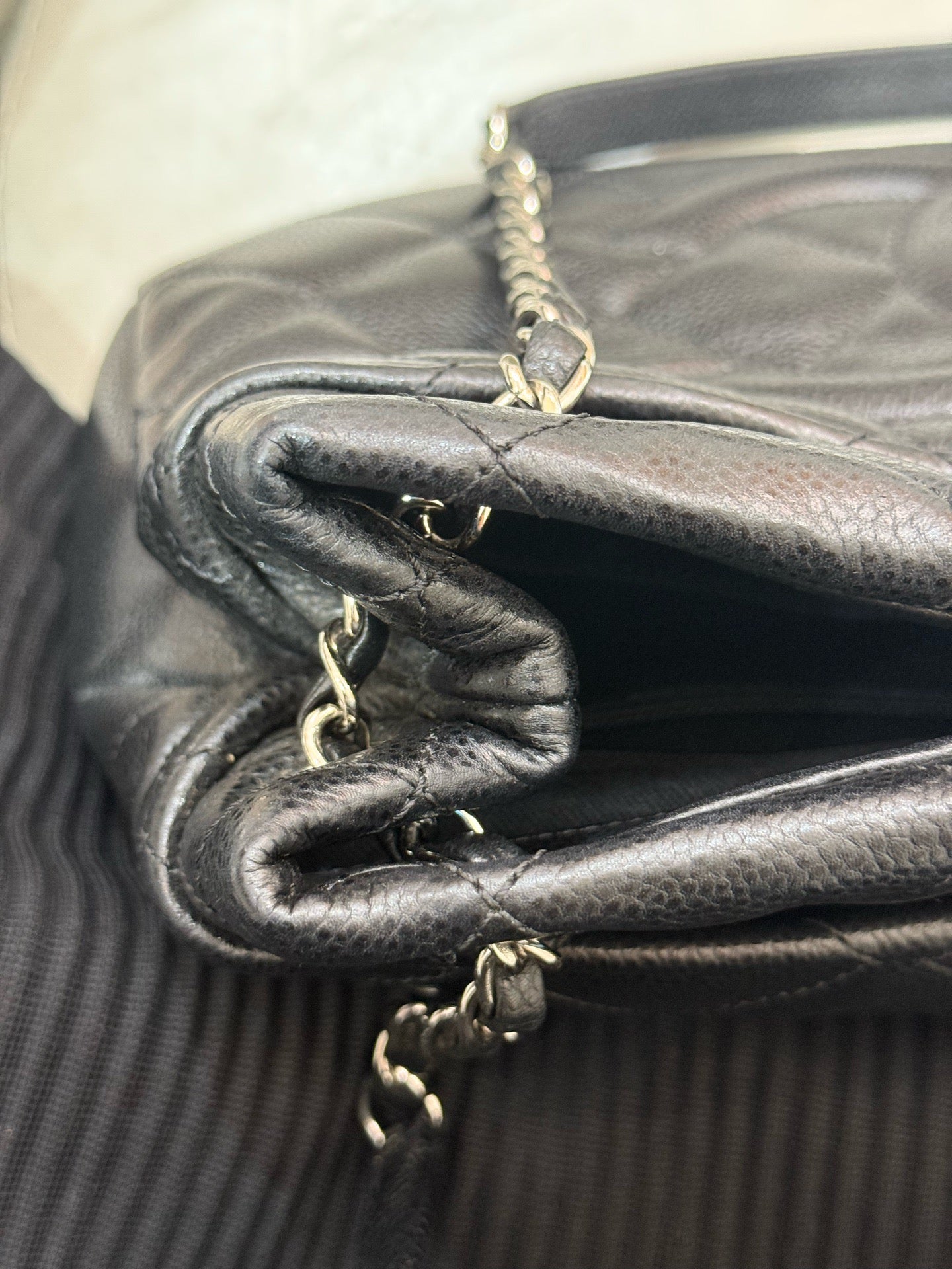 Chanel - Quilted Large CC Tote Shoulder Bag - Caviar leather - Black - (large)