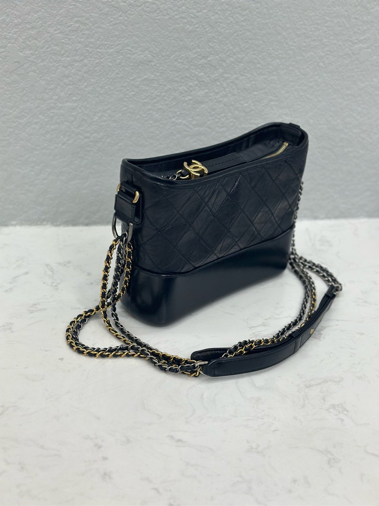 Chanel - Gabrielle Hobo Bag - Lambskin leather and smooth calfskin leather - Black - (Small)