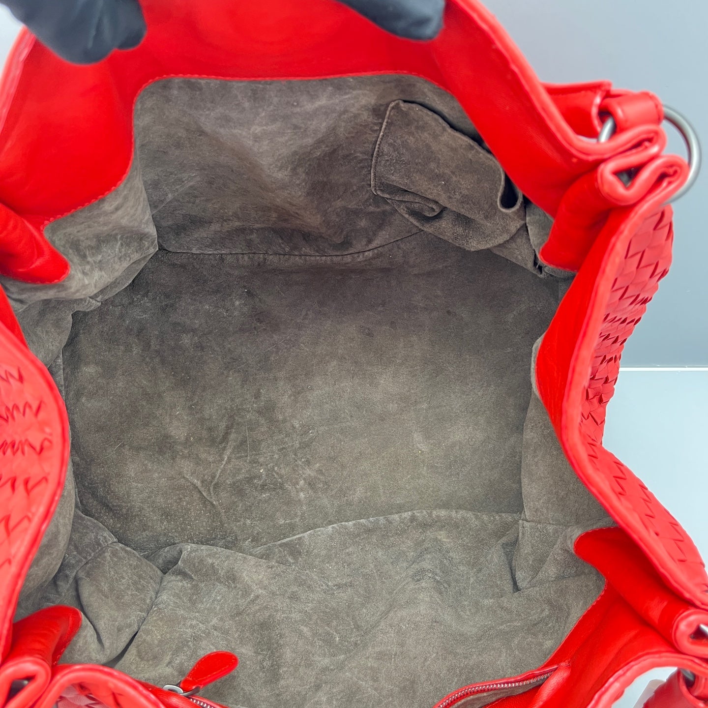 Bottega Veneta - Intrecciato Hobo Tote - Leather - Red - (medium)