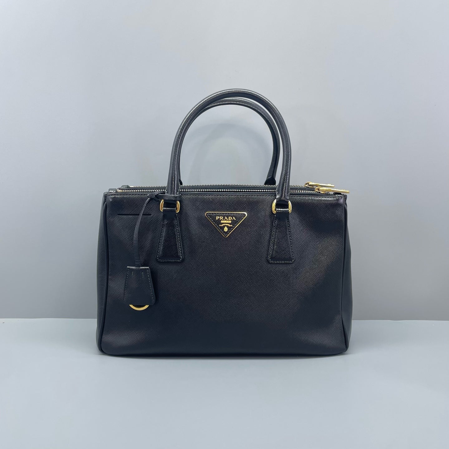 Prada - Galleria Tote (Saffiano Lux) - Saffiano leather - Black - (Medium)