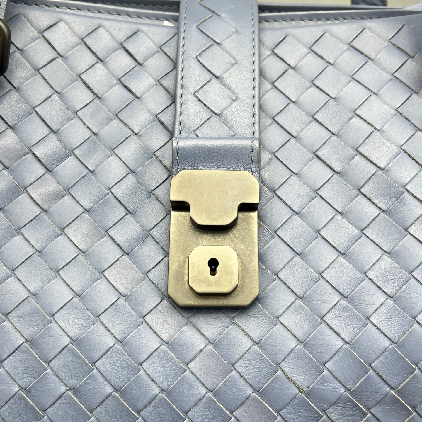 Bottega Veneta - Intrecciato Woven Tote - Intrecciato woven leather - Light Blue - (Large)