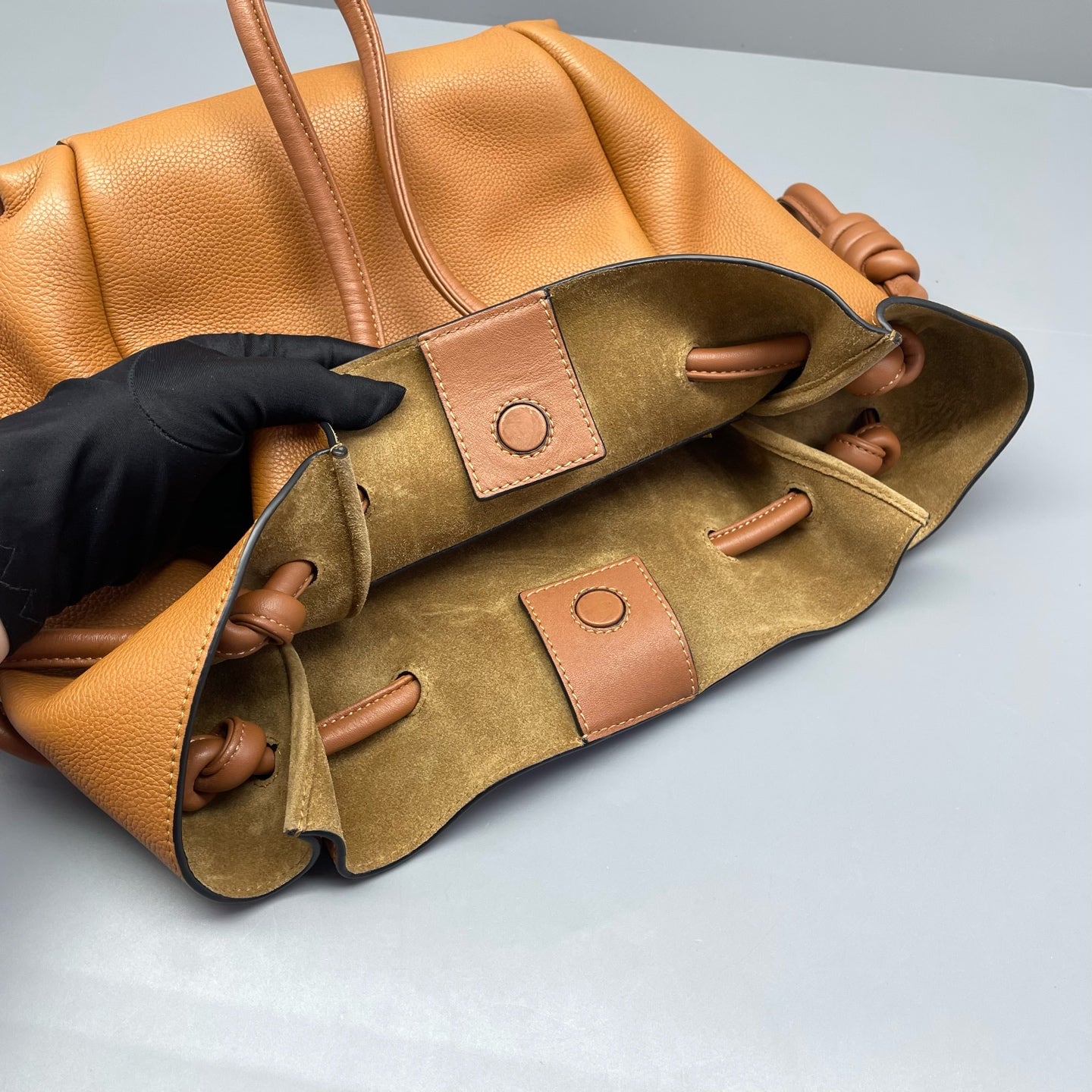 Loewe - Flamenco Drawstring Tote - Grained calfskin leather - Caramel - (medium)