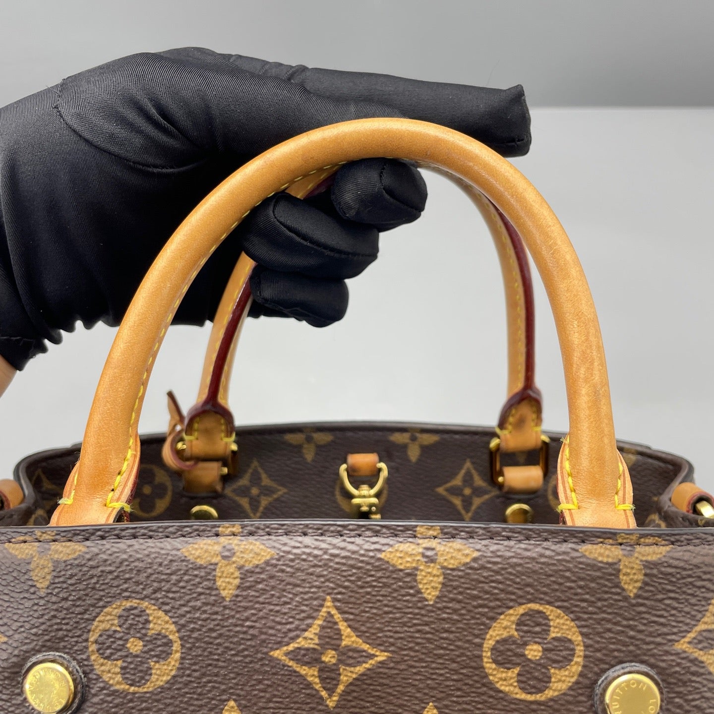 Louis Vuitton - Montaigne BB Monogram - Monogram coated canvas with natural Vachetta leather trim - Brown - (small)