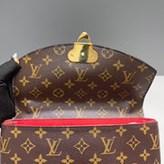 Louis Vuitton - Pallas Chain - Monogram coated canvas and grained leather - Brown and Red - (Medium)