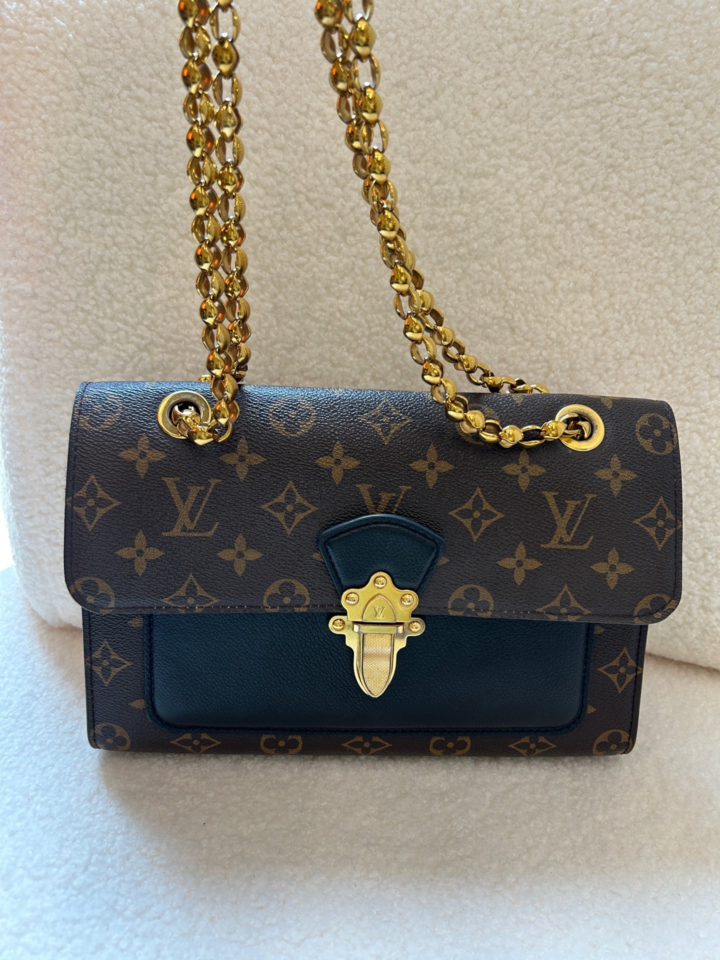 Louis Vuitton - Victoria Chain Bag - Monogram coated canvas with grained leather - Brown and Black - (small)
