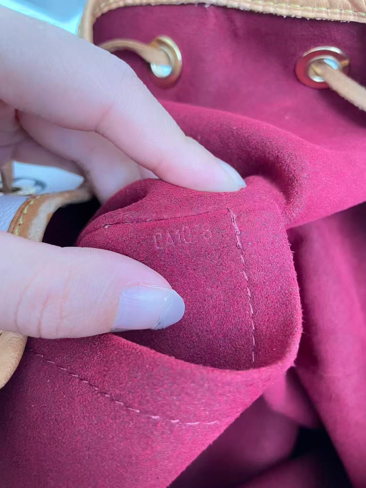 Louis Vuitton - Monogram Multicolore Bucket Bag - Coated canvas with vachetta leather trim - White - (Medium)