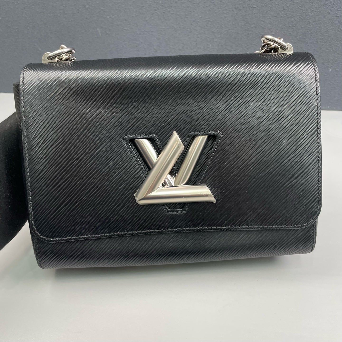 Louis Vuitton - Twist Chain Bag - Epi leather - Black - (small)