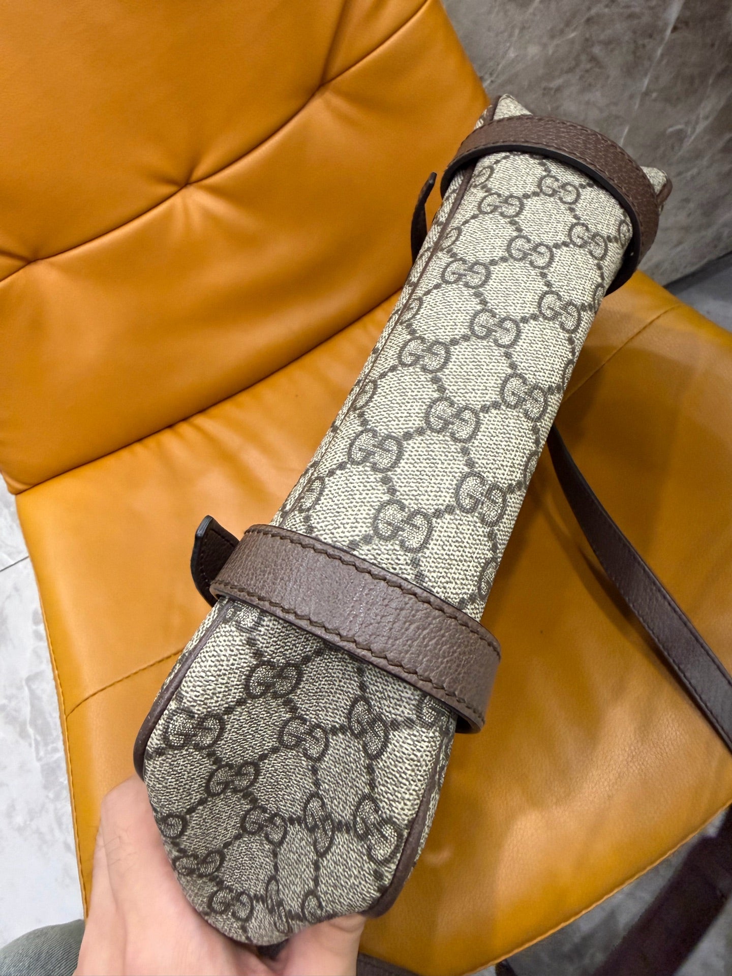 Gucci - Retro GG Messenger Bag - GG Supreme Canvas with Leather trim - Beige - (Medium)