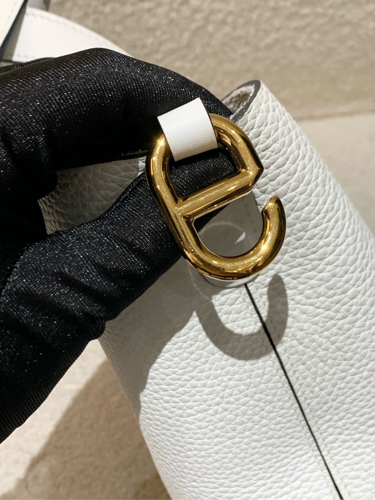 Hermès - In The Loop 18 - Togo Clemence leather - White - (mini)