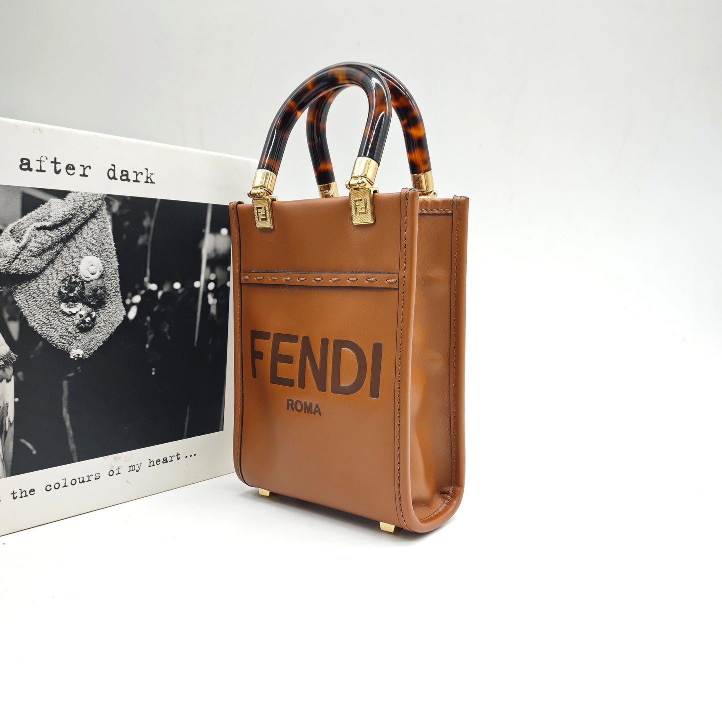 Fendi - Mini Shopper - Calfskin leather with plexiglass handles - Caramel brown - (mini)
